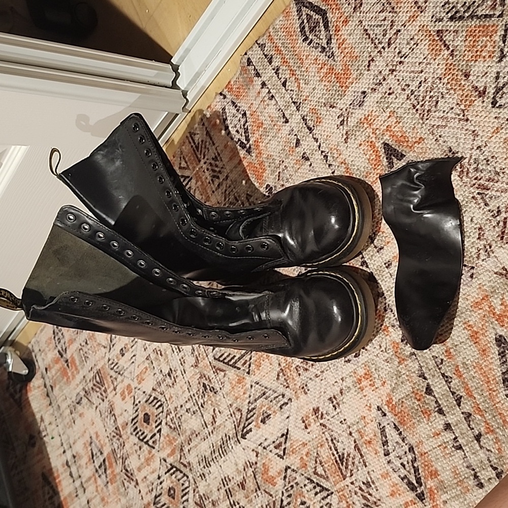 Dr. Martens 1914s DAMAGED size w7